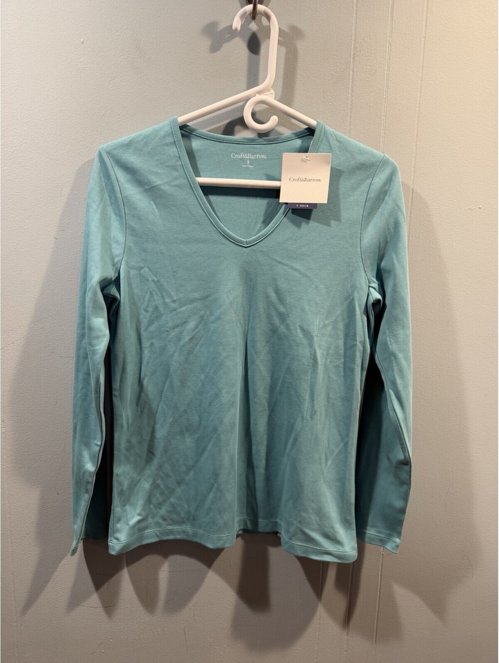 New Womens Croft & Barrow V Neck Top Size Small Light Green
